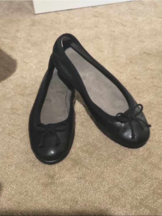 AEROSOLES Shoes - AEROSOLES Black Leather Bow Flats